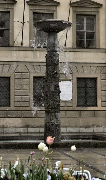 Munich Fountain 2006-05-28@0446-52